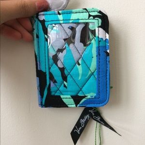 NWT Vera Bradley Campus Double ID Camofloral